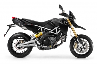 APRILIADorsoduro1200 uitlaat