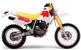Suzuki DR 350 uitlaat.