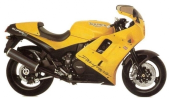 Triumph Daytona 900 uitlaat