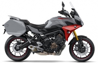 Yamaha - Tracer 900 Gt uitlaat.jpg