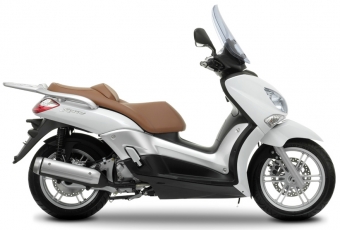 Yamaha X-City 125 uitlaat