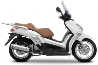 Yamaha X-City 250 uitlaat