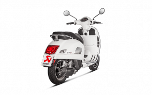 Akrapovic Slip-On Line RVS Black Einddemper met E-keur Vespa GTS 125 2017 2020